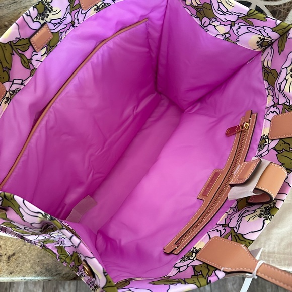 New Tory Burch 💕 ELLA NYLON FLORAL TOTE ASTER PINK FLOWER - Picture 7 of 13